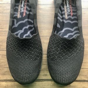 Black Sketchers Relaxed fit air-cooled memory foam women’s slides